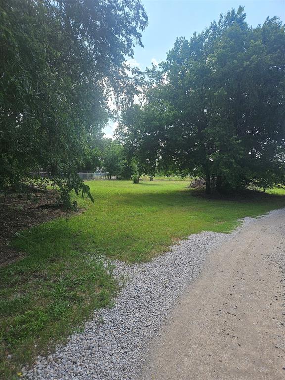 517 S Main Highway Property Photo 5