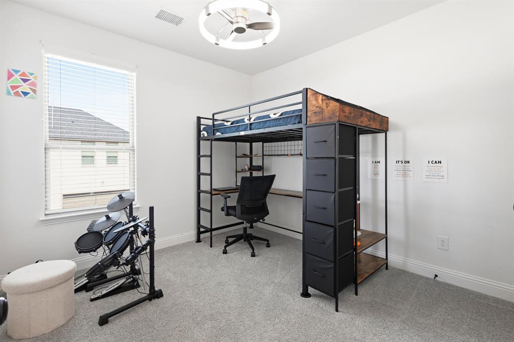 2532 Campden Mews Property Photo 20