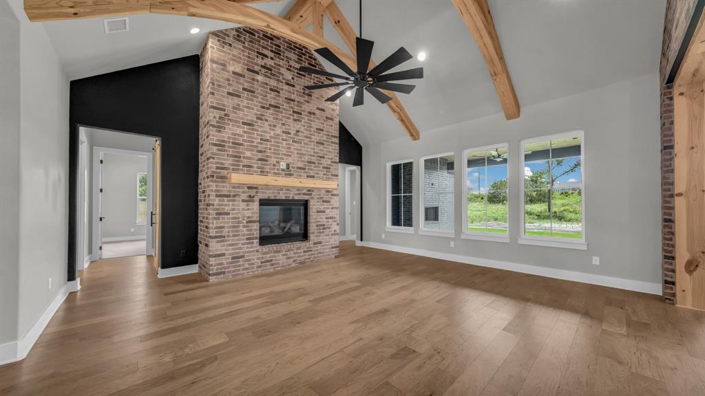 548 Aermotor Loop Property Photo 7