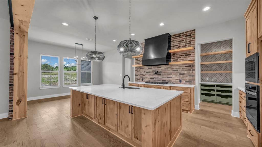 548 Aermotor Loop Property Photo 12