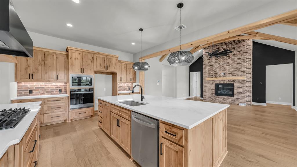 548 Aermotor Loop Property Photo 14