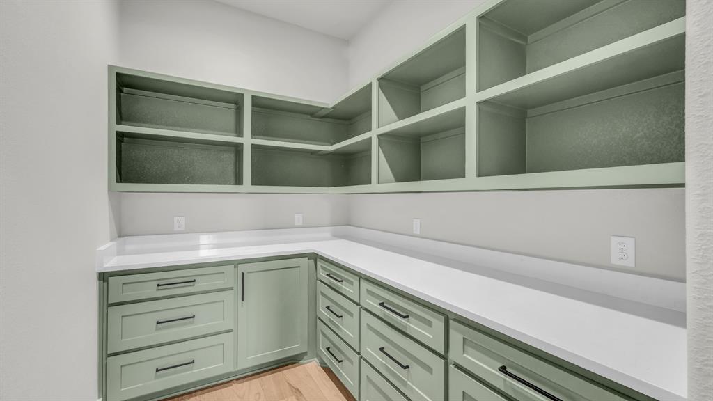 548 Aermotor Loop Property Photo 19