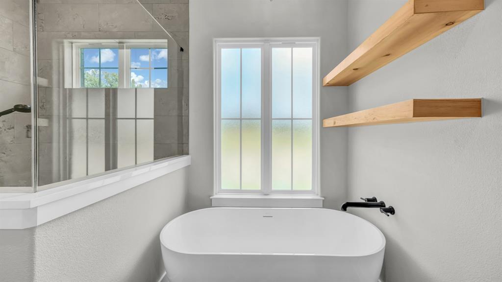 548 Aermotor Loop Property Photo 26