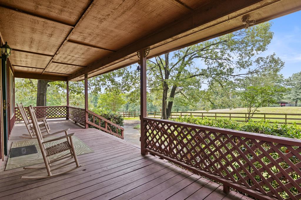 8659 Farm Road 115 Property Photo 29