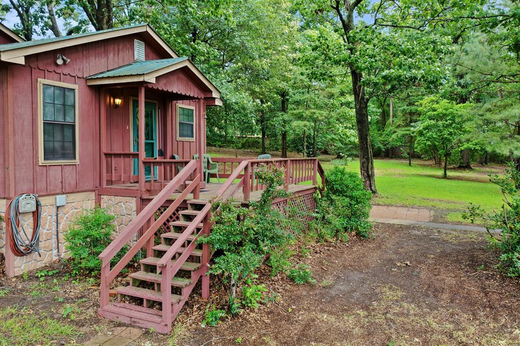 8659 Farm Road 115 Property Photo 30