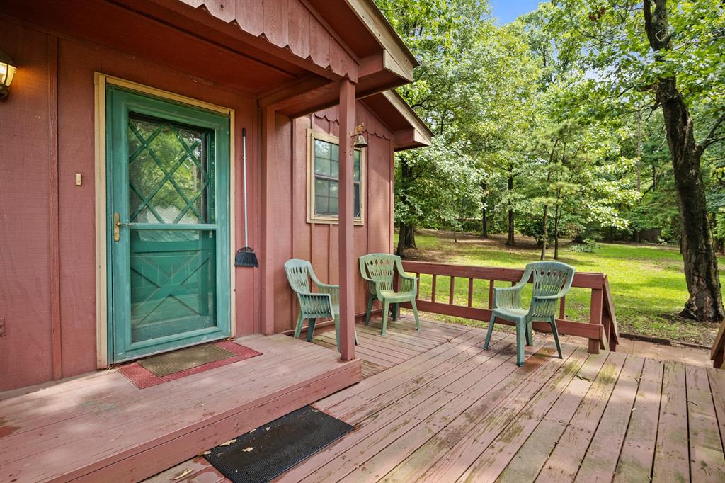 8659 Farm Road 115 Property Photo 31