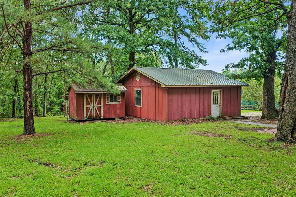 8659 Farm Road 115 Property Photo 38