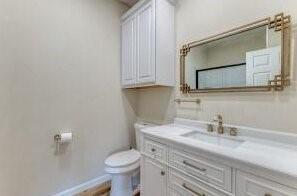 202 W Jefferson Street 100 Property Photo 12