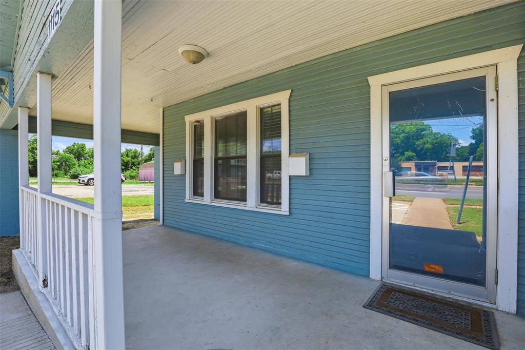 1115 N Main Street Property Photo 5