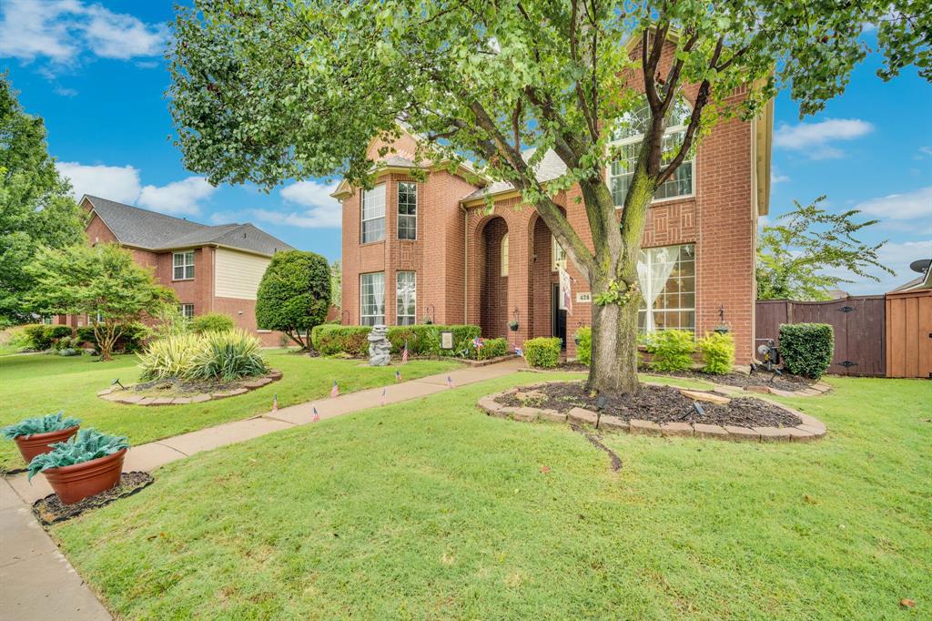 428 Vasey Oak Drive Property Photo 3