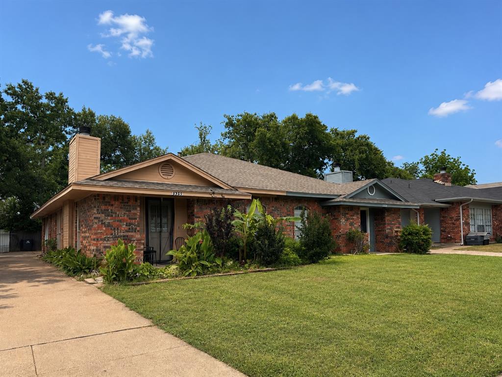 2327 Summer Place Drive Property Photo 4