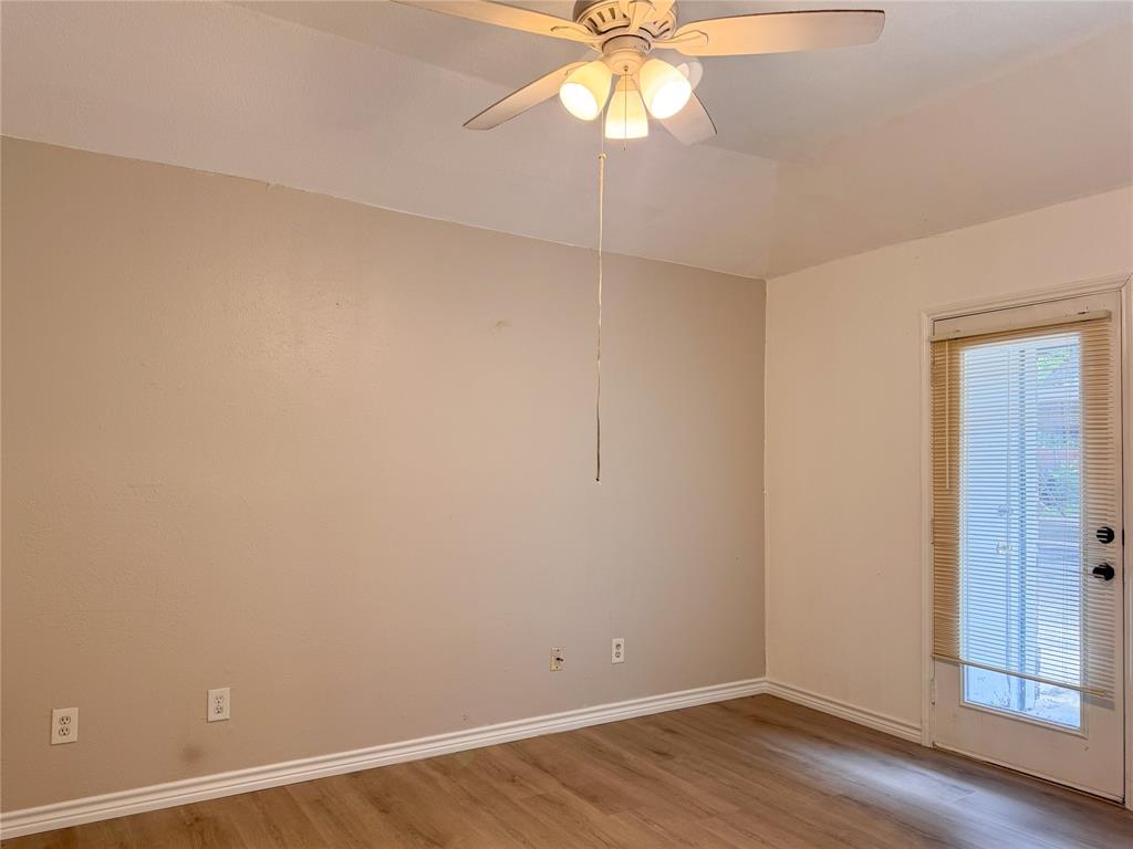 2327 Summer Place Drive Property Photo 19