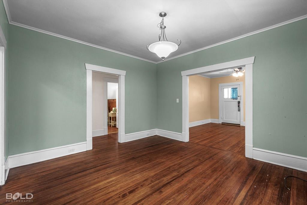 724 College Street Property Photo 12