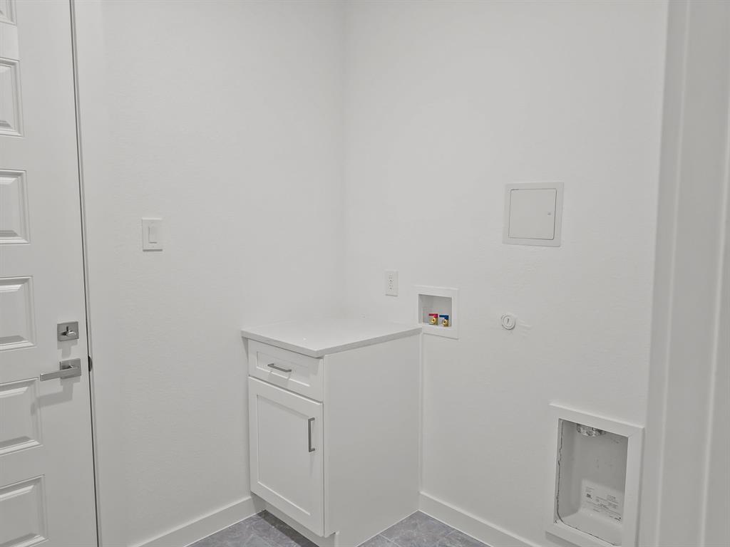 9616 Thorncrown Lane Property Photo 11