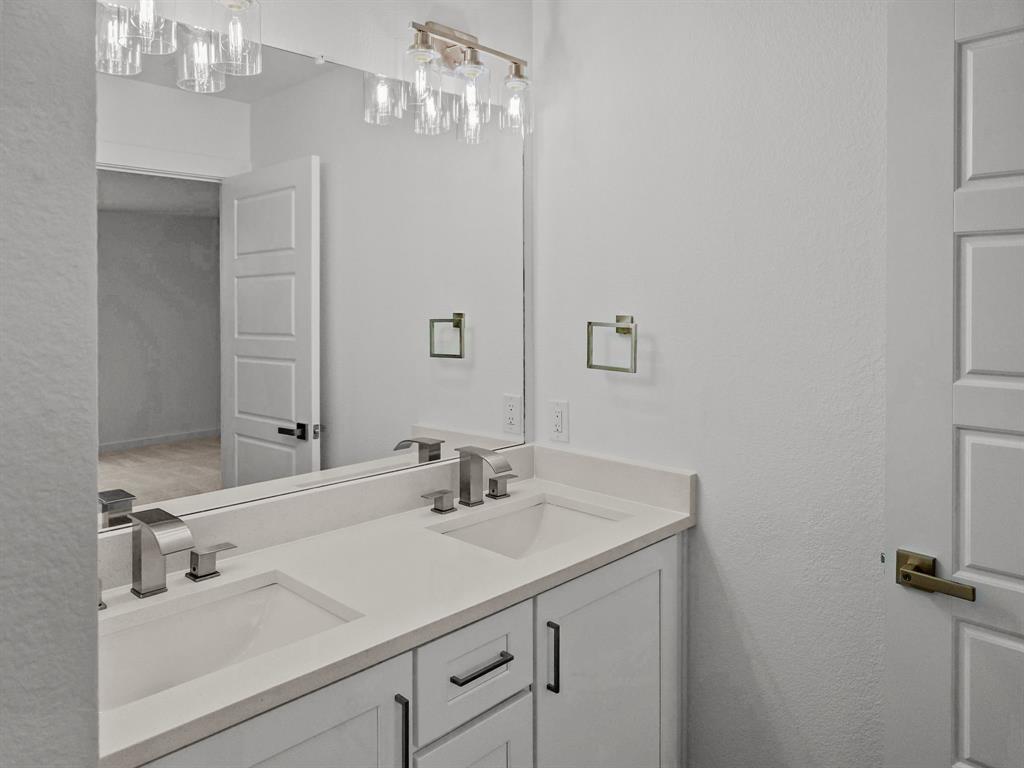 9616 Thorncrown Lane Property Photo 22