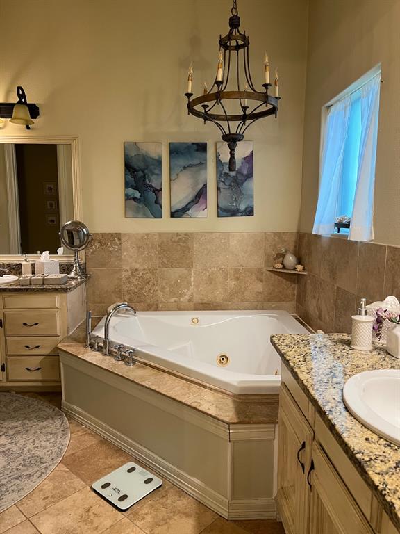 1625 Roma Lane Property Photo 8