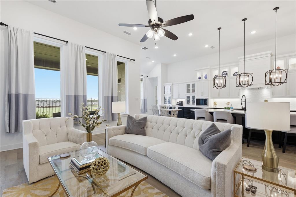 1507 Emberwood Horizon Property Photo 4