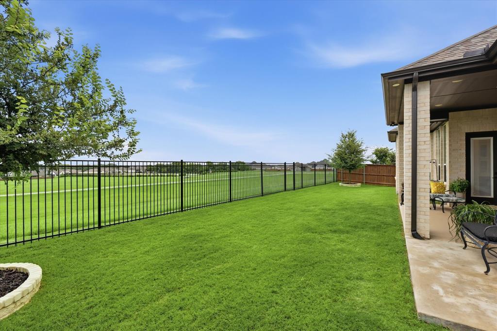 1507 Emberwood Horizon Property Photo 28