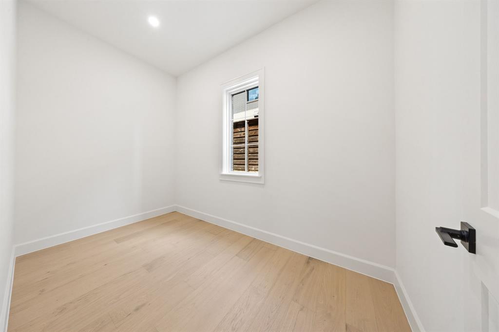 6930 Pemberton Drive Property Photo 26