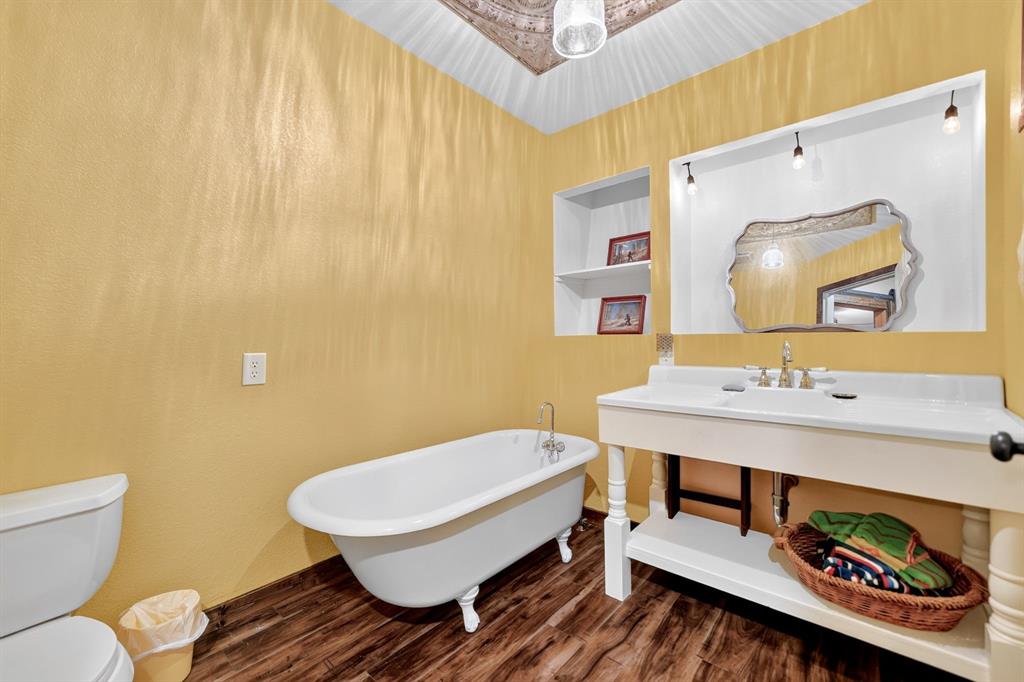 136 King Andrew Court Property Photo 30