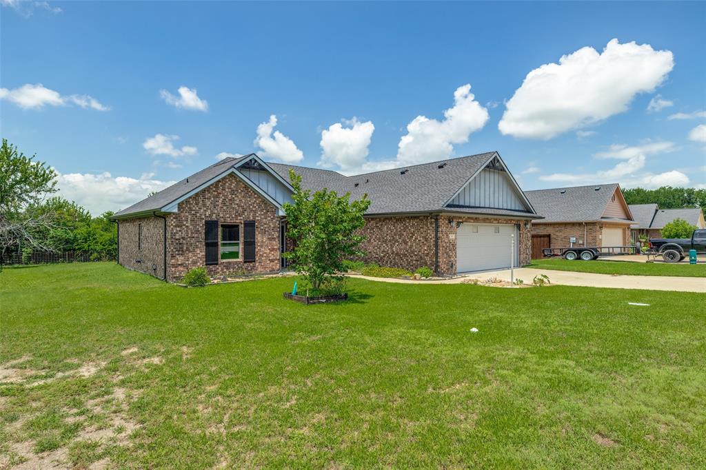 107 Indian Creek Property Photo 1