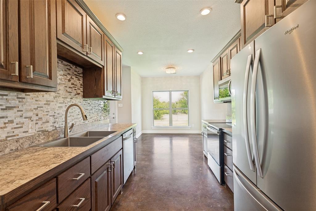 107 Indian Creek Property Photo 7