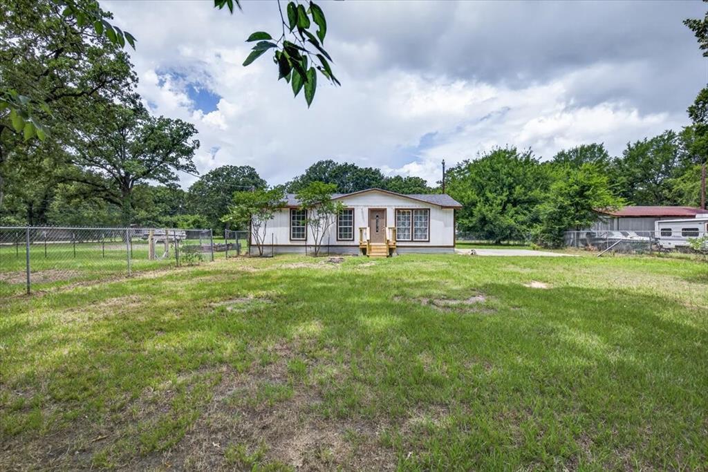 250 E Golden Oaks Drive Property Photo 2