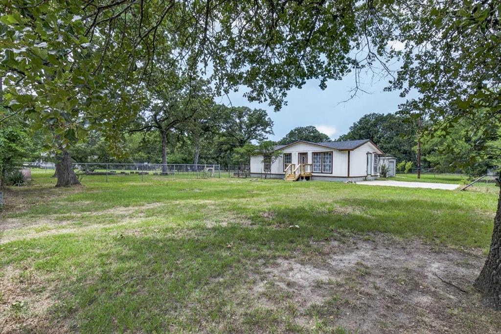 250 E Golden Oaks Drive Property Photo 3