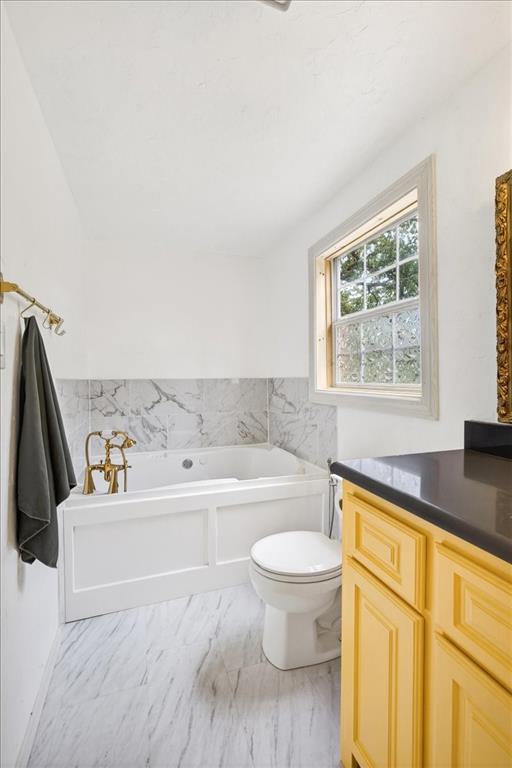 250 E Golden Oaks Drive Property Photo 12
