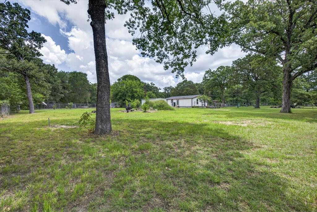 250 E Golden Oaks Drive Property Photo 28
