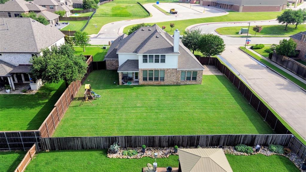 5730 Creek Crossing Lane Property Photo 3