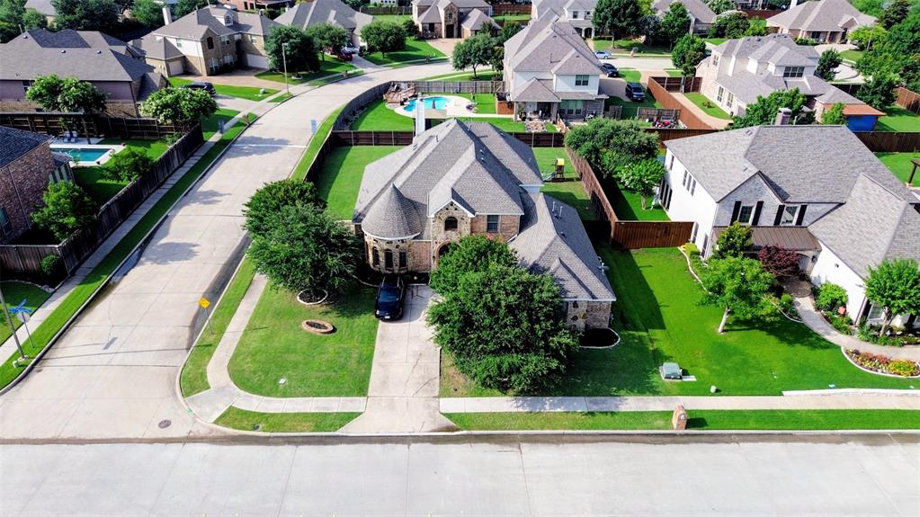 5730 Creek Crossing Lane Property Photo 4