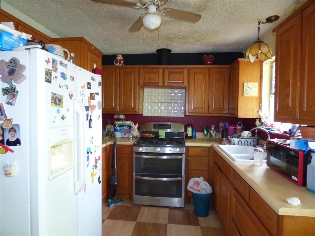 511 W Pecan Street Property Photo 18