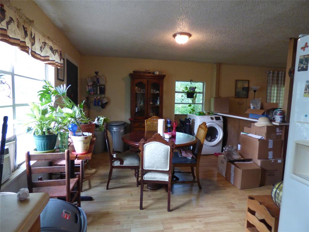 511 W Pecan Street Property Photo 19