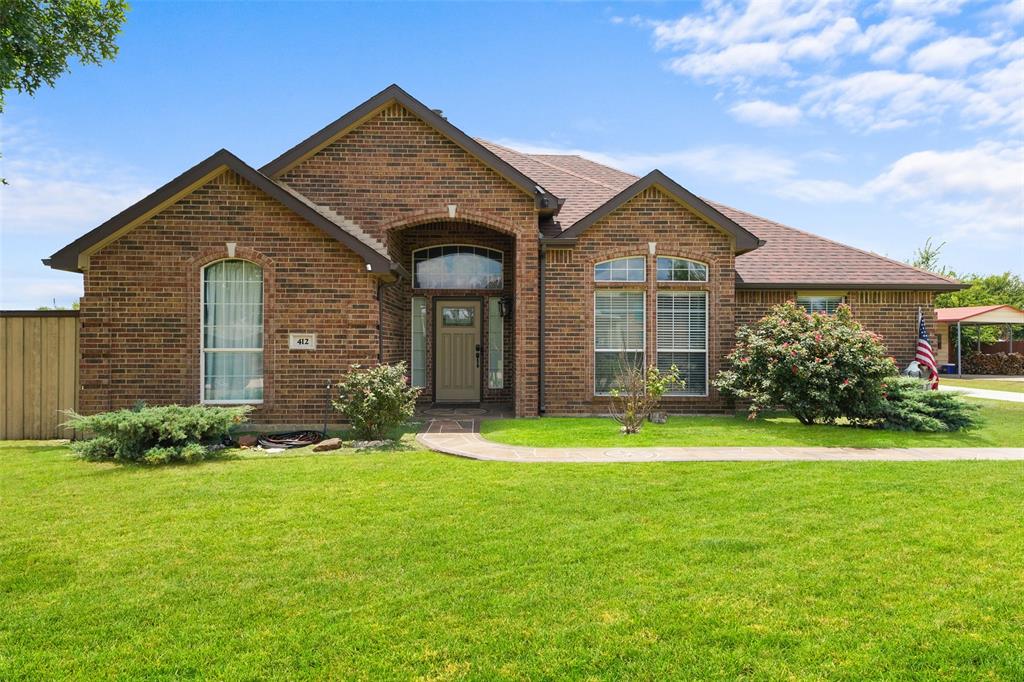412 Kings Creek Drive Property Photo 1