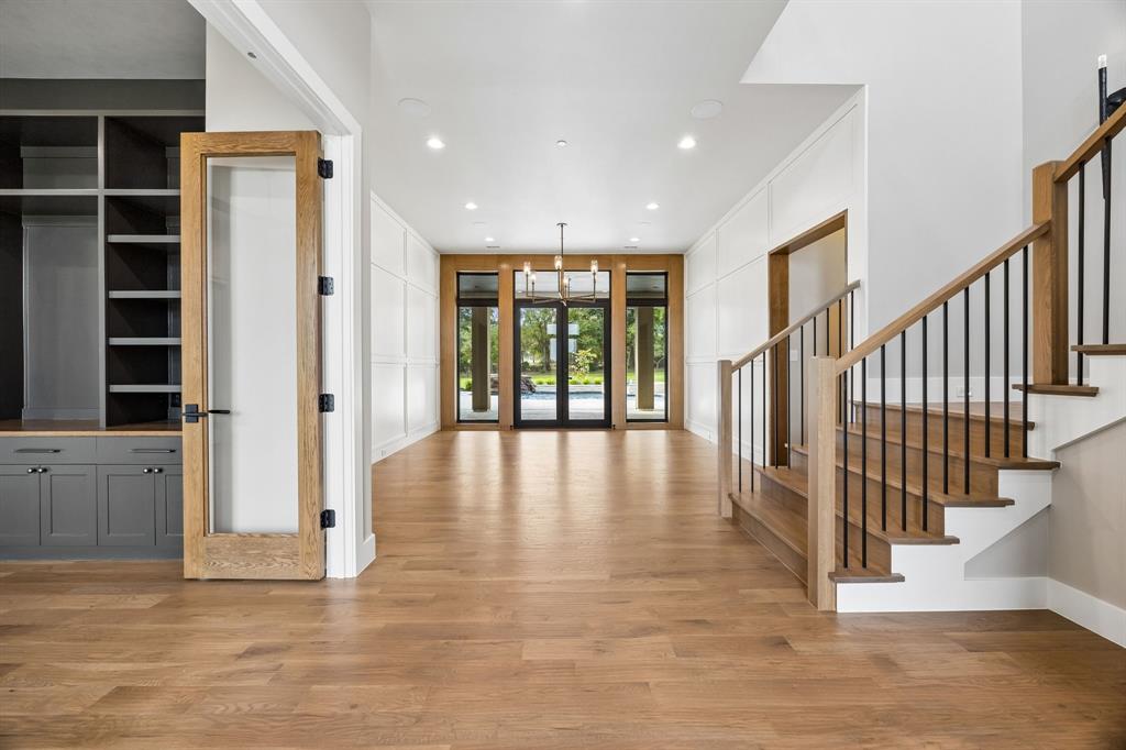 1402 Clydesdale Road Property Photo 6