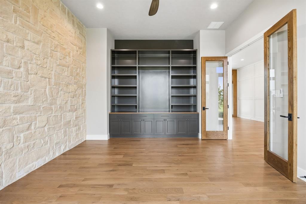 1402 Clydesdale Road Property Photo 16