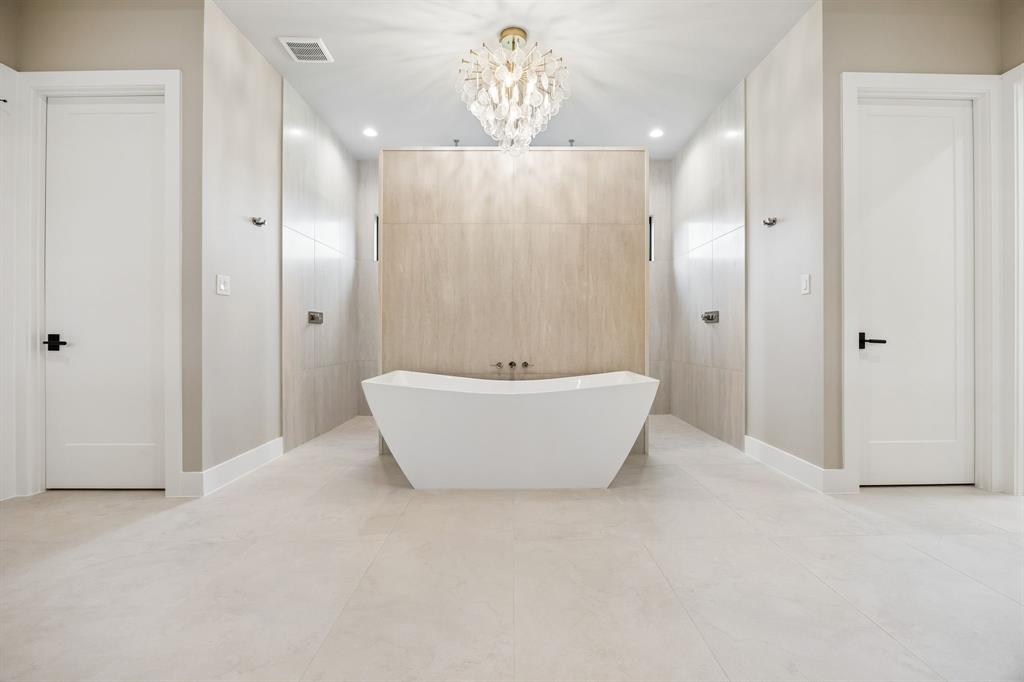 1402 Clydesdale Road Property Photo 23