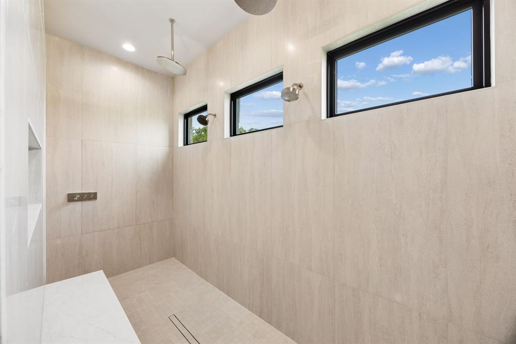 1402 Clydesdale Road Property Photo 24