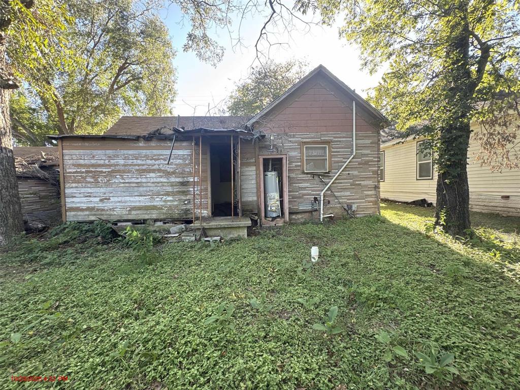 915 Turner Street Property Photo 6