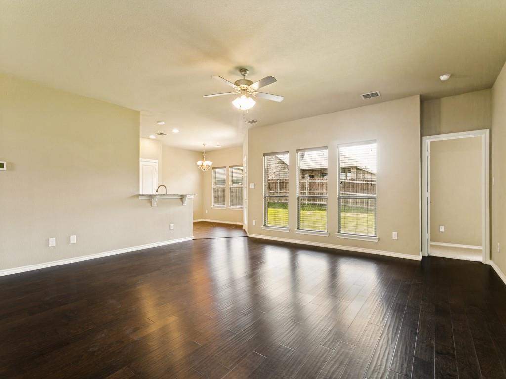 4009 Kensington Drive Property Photo 3
