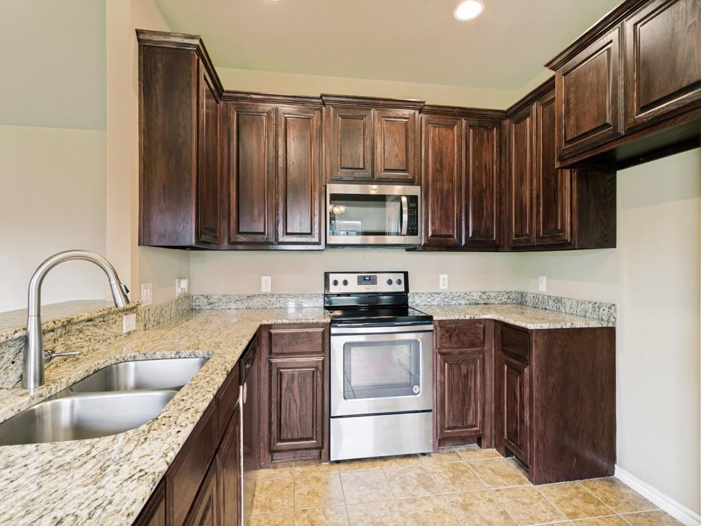 4009 Kensington Drive Property Photo 12