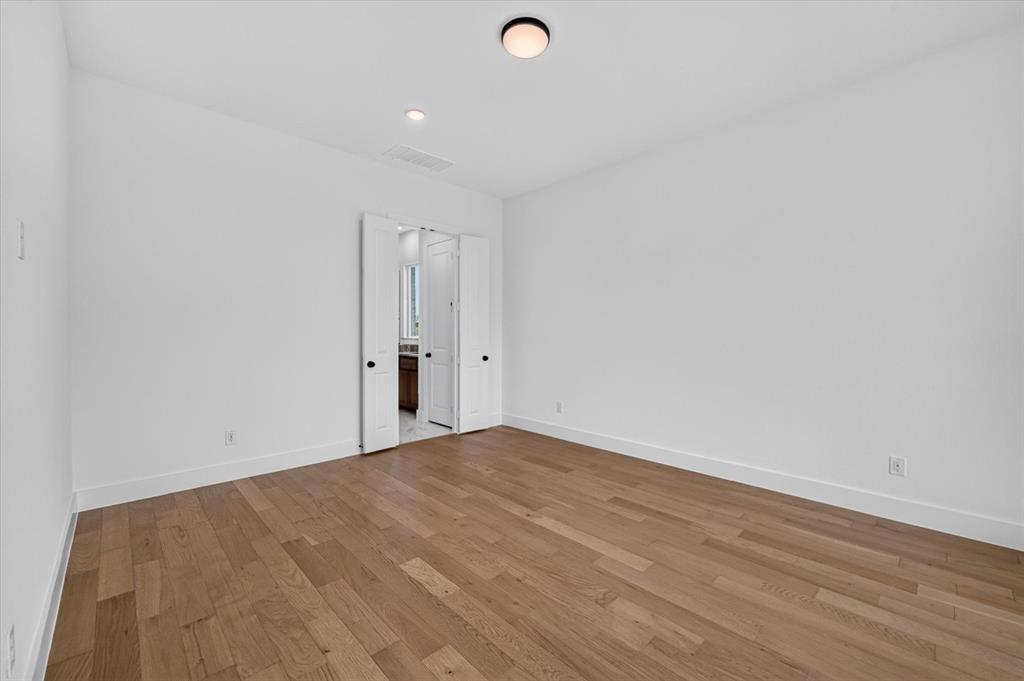 4444 Lamplights Drive Property Photo 10