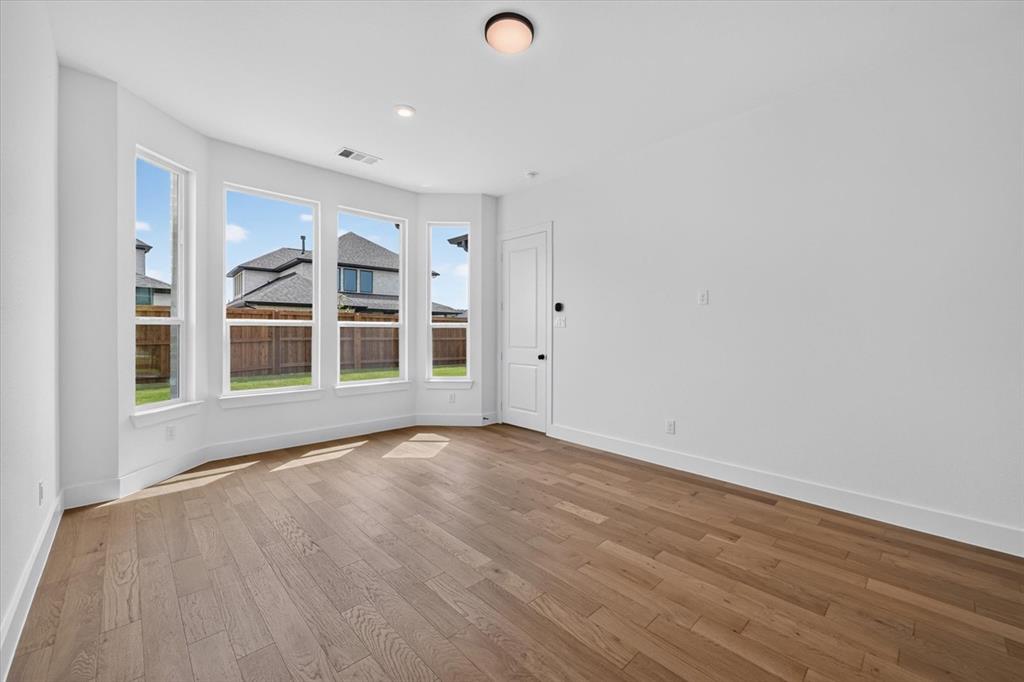 4444 Lamplights Drive Property Photo 11