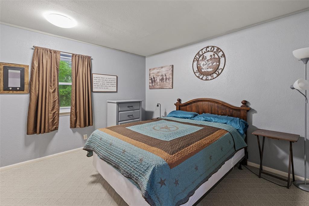 4111 Davis Road Property Photo 15