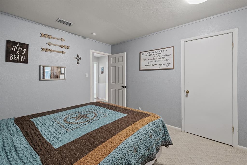 4111 Davis Road Property Photo 16
