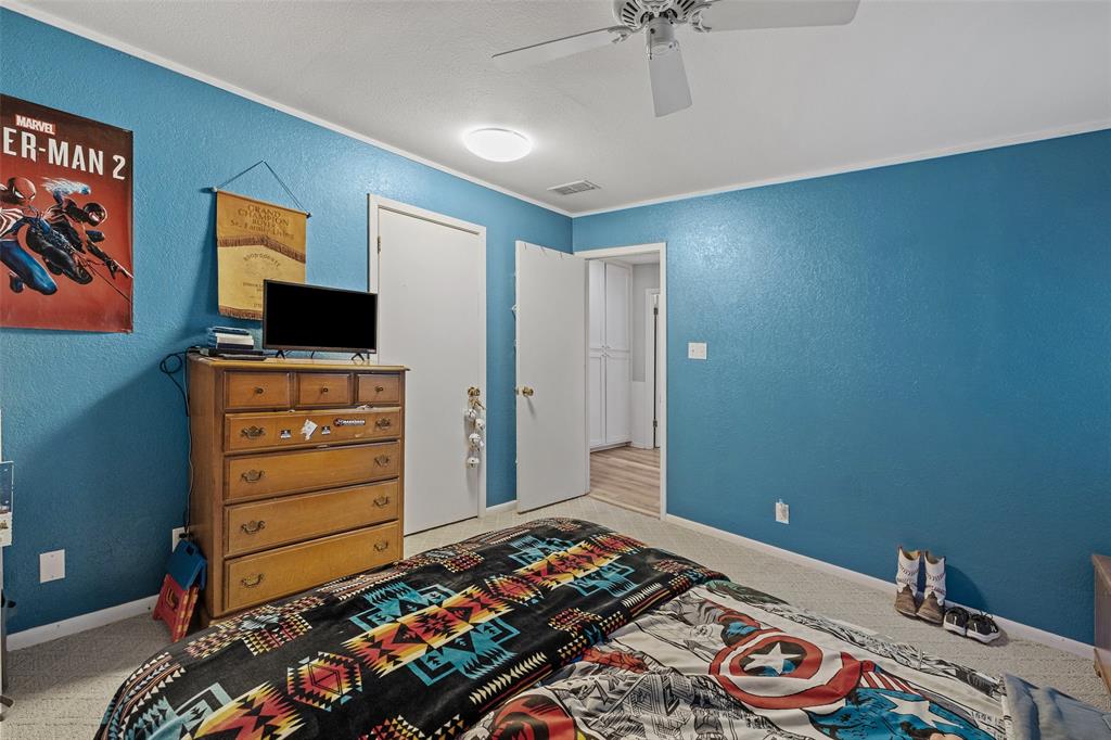 4111 Davis Road Property Photo 20