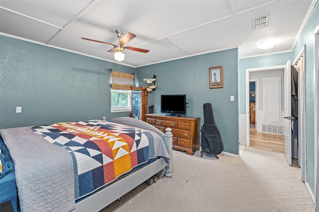 4111 Davis Road Property Photo 22