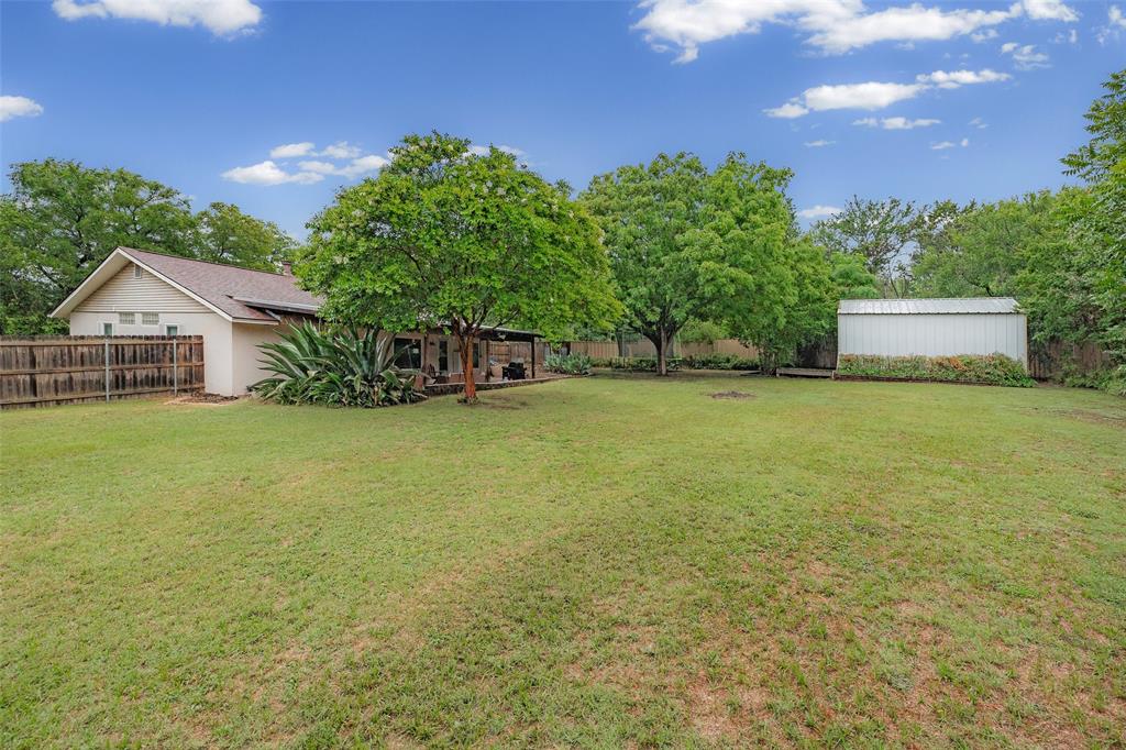 4111 Davis Road Property Photo 27