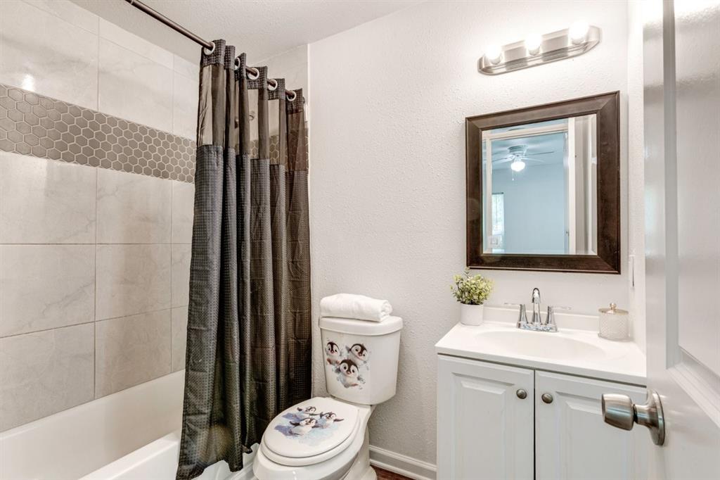 1738 Oak Hill Circle Property Photo 10